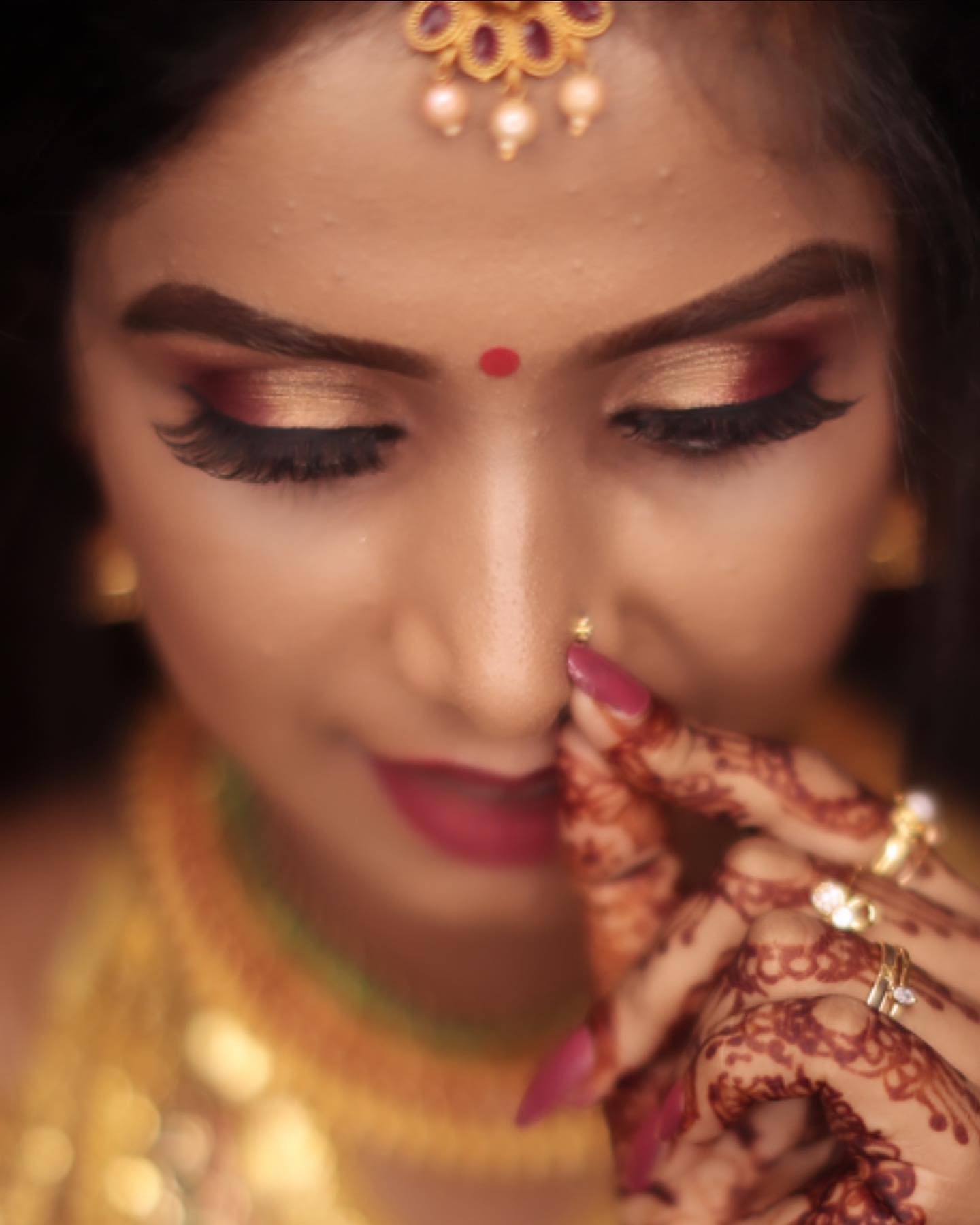 Azhak Makeover Studio 1