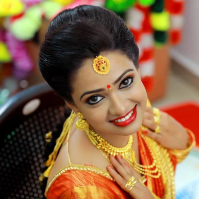 Sumayya Sreenath Makeup Studio 6