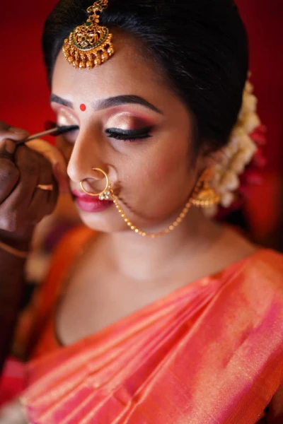 Vijils Bridal Makeover Studio 6