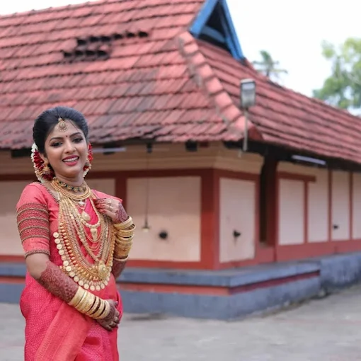 Aiswarya Makeup Gallery & Academy 1