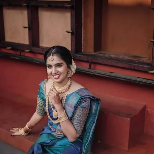 Maya's Aish Beauty Parlor 1