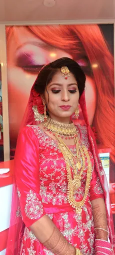 Dream Style Beauty Parlour 1