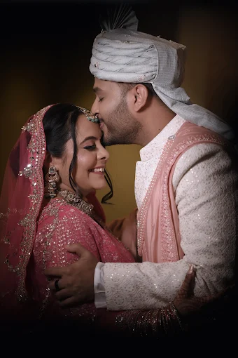 CRYSTAL VISUAL MEDIA 1